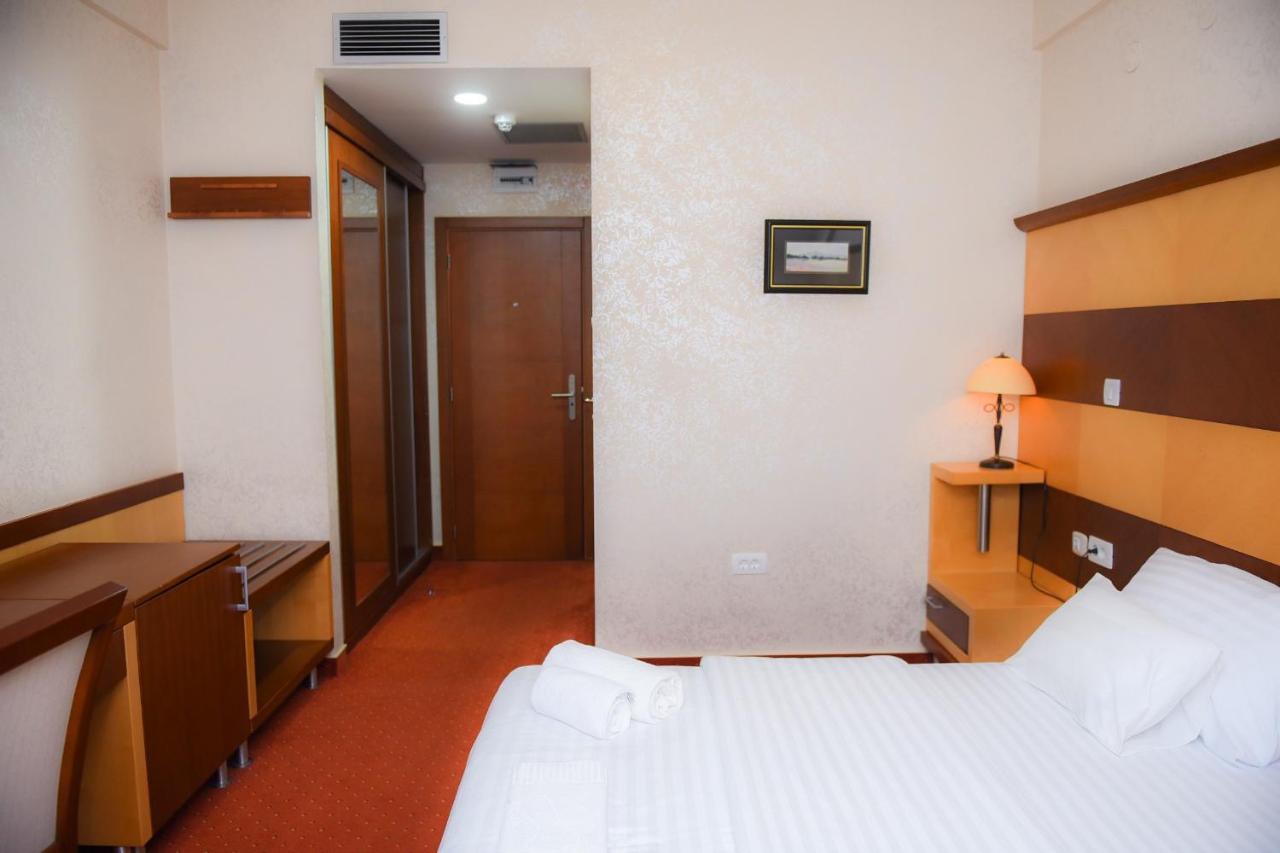 Hotel Marshal Niksic ภายนอก รูปภาพ
