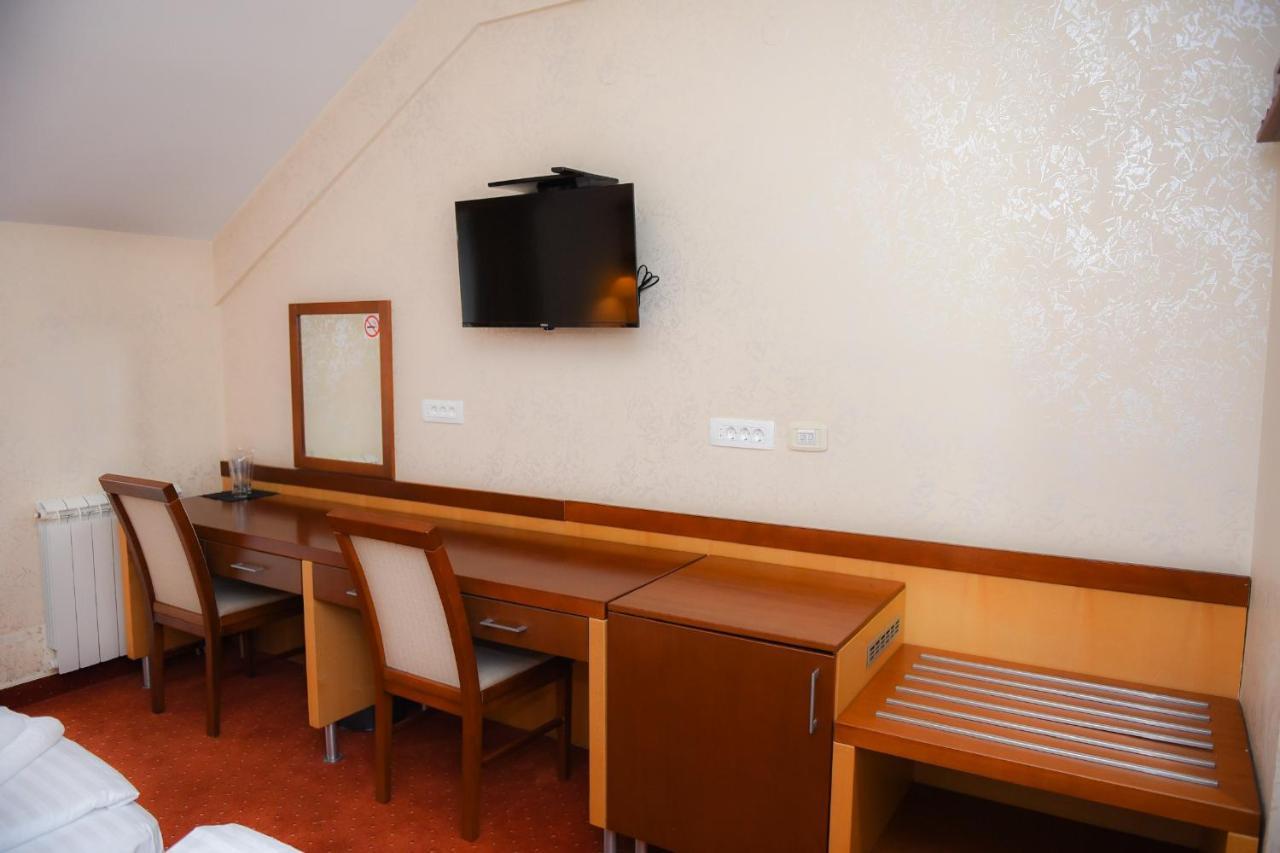 Hotel Marshal Niksic ภายนอก รูปภาพ
