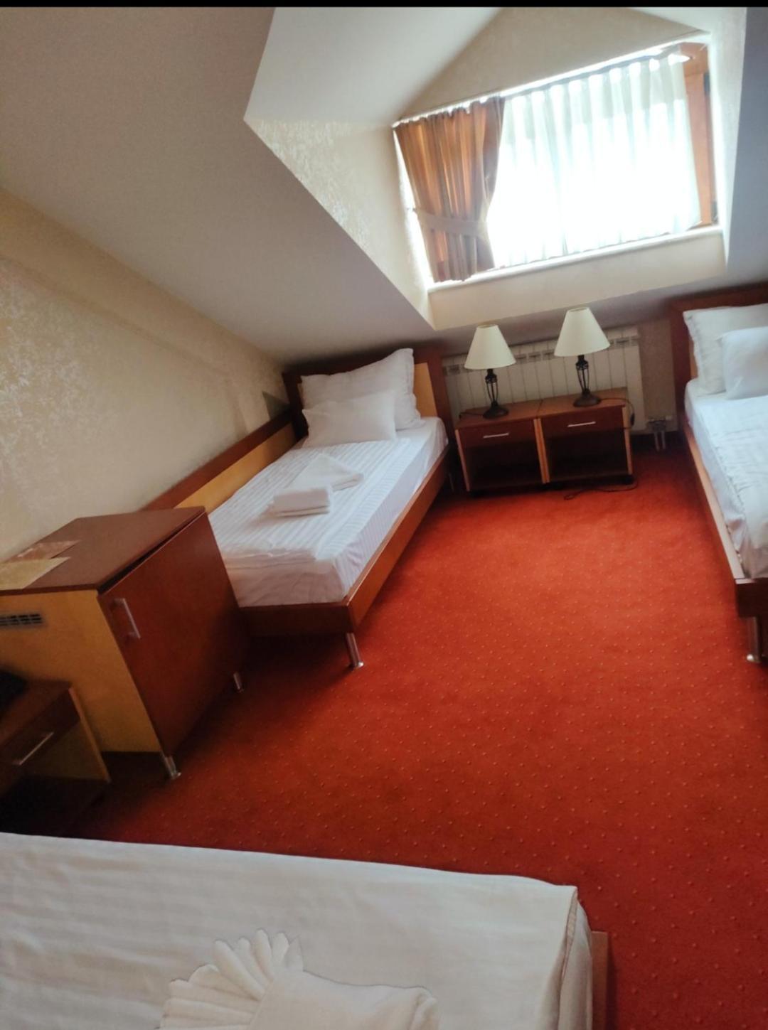 Hotel Marshal Niksic ภายนอก รูปภาพ