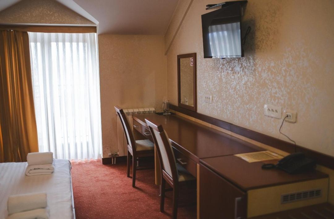 Hotel Marshal Niksic ภายนอก รูปภาพ
