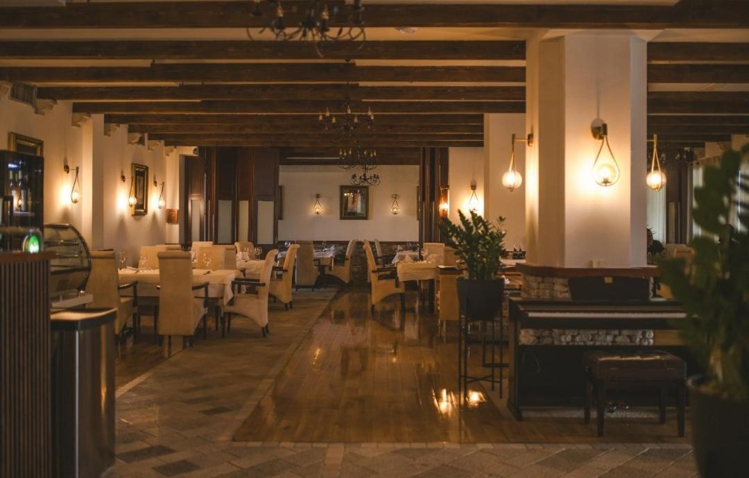 Hotel Marshal Niksic ภายนอก รูปภาพ