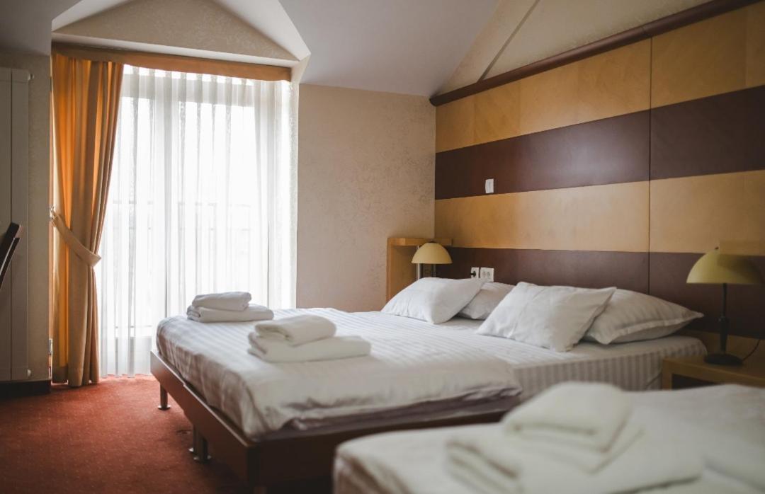 Hotel Marshal Niksic ภายนอก รูปภาพ