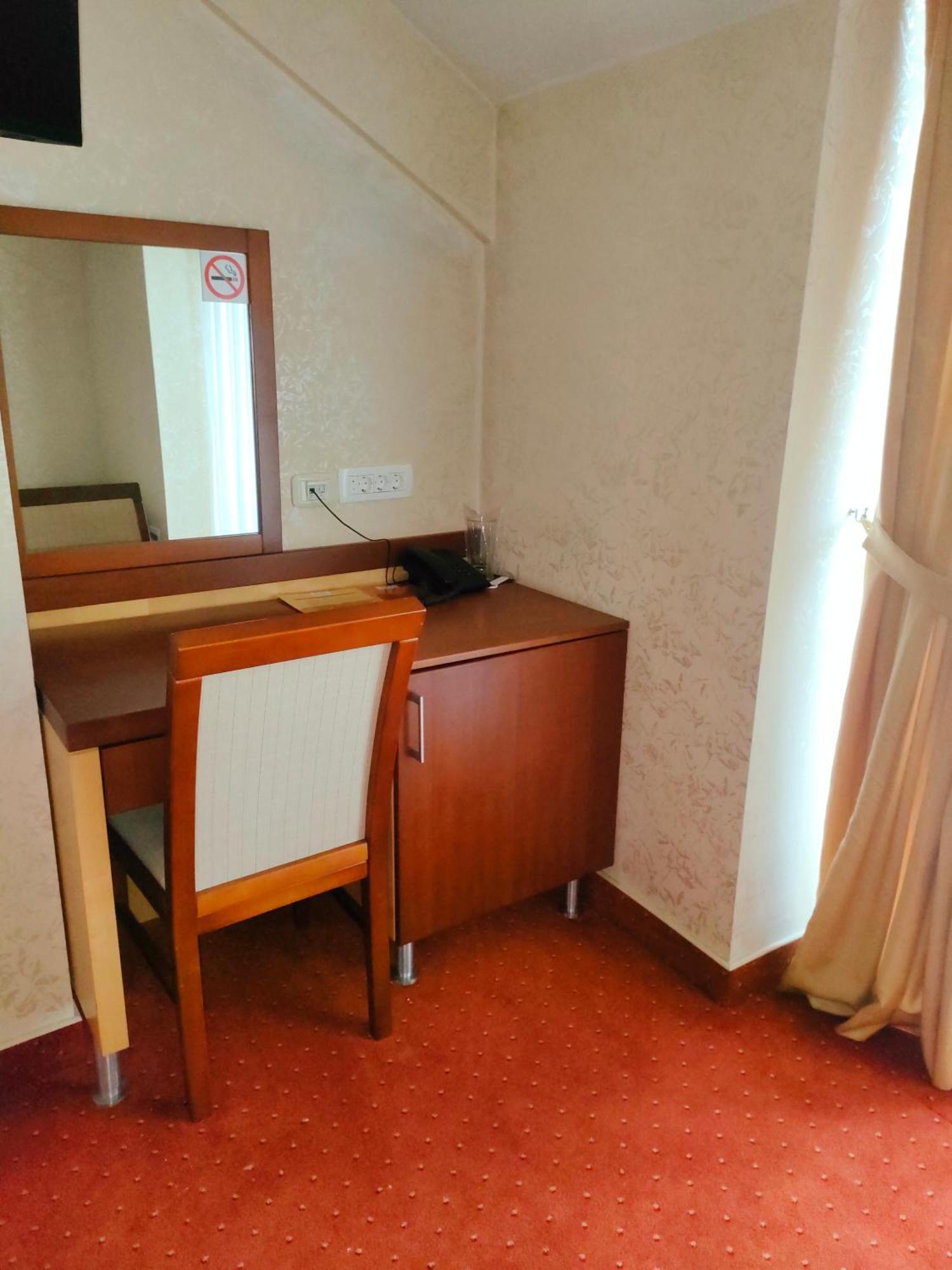 Hotel Marshal Niksic ภายนอก รูปภาพ