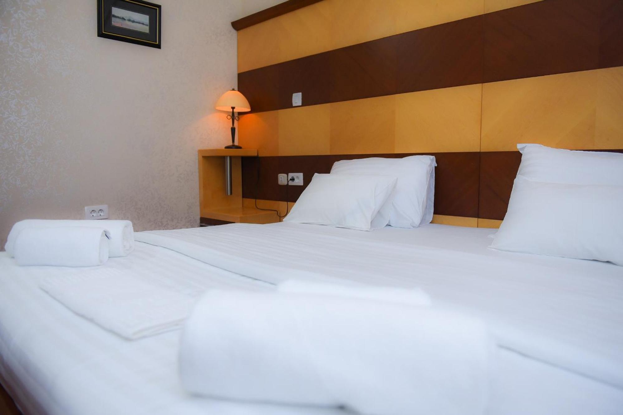 Hotel Marshal Niksic ภายนอก รูปภาพ